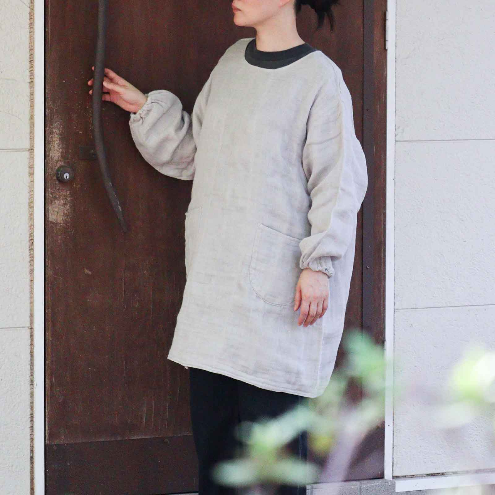 かっぽう着　銀ねず