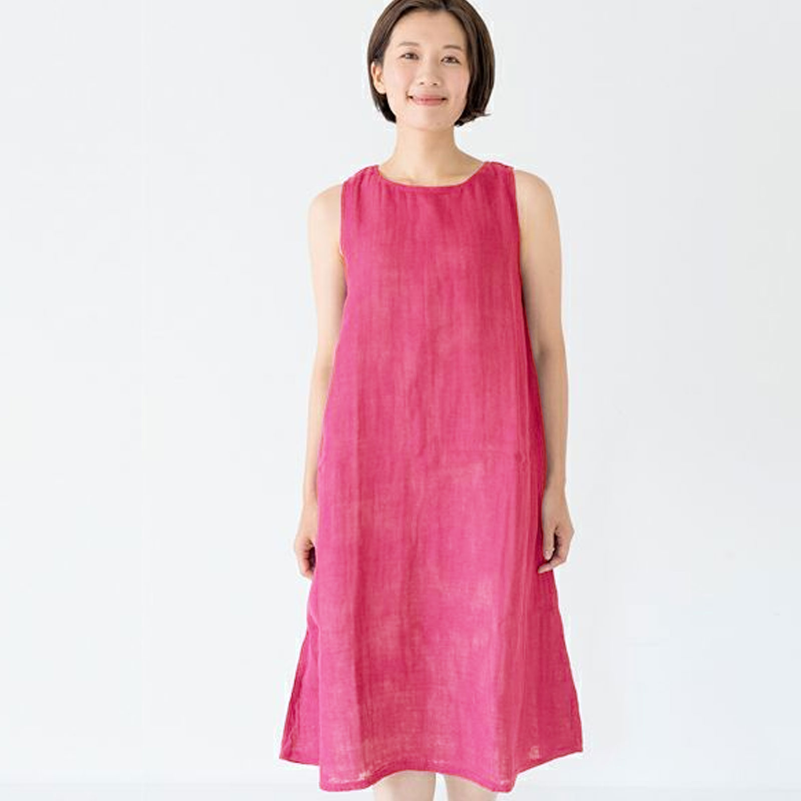 ノースリーブワンピース　ぼたん