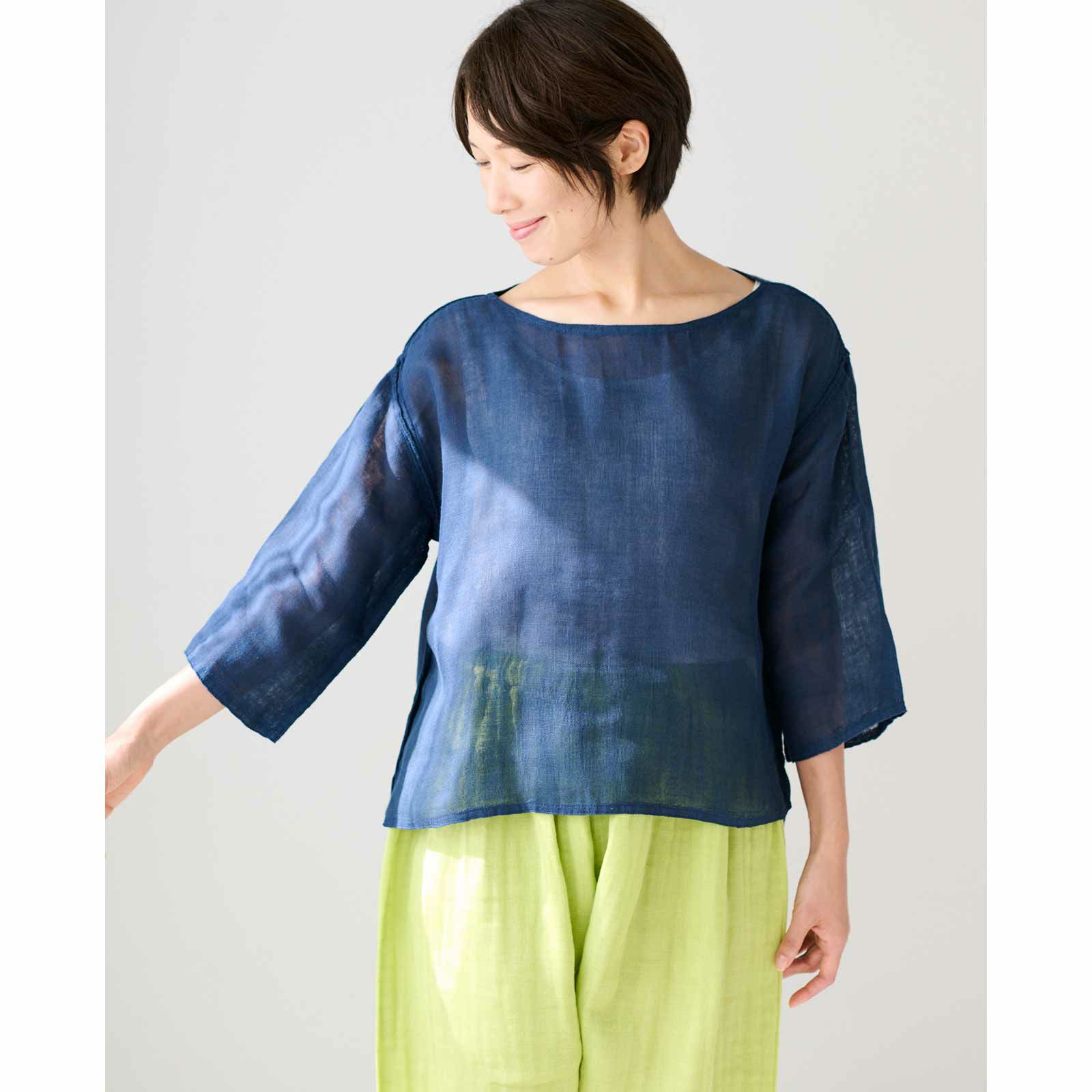 蚊帳ボートネックTシャツ鉄紺