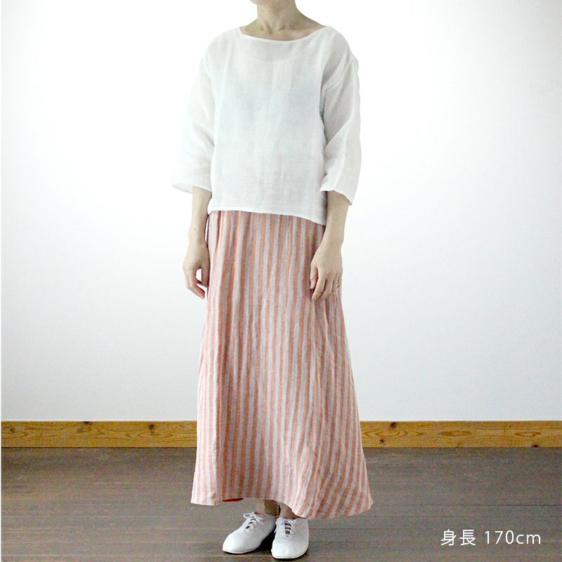 蚊帳ボートネックTシャツ高身長スタッフ着用