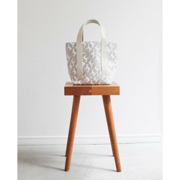 あゆみ鹿カジュアルバッグ｜BAN INOUE